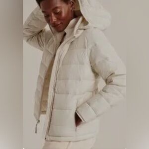 Abercrombie & Fitch lightweight puffer, great condition, size S, color cream.